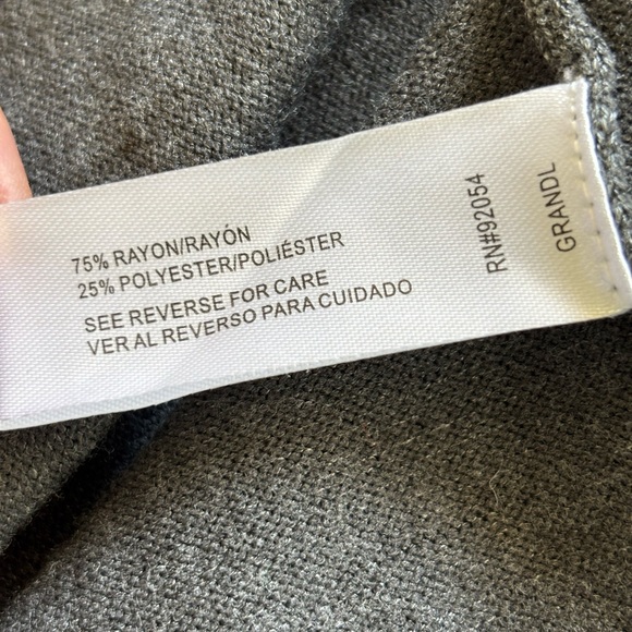 Carolyn Taylor Charcoal Knit Top sweater
Size XL - Picture 8 of 10